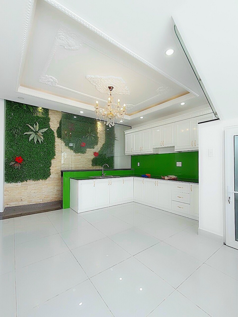 Bán Nhà Quận 7 hẻm 1565 Huỳnh Tấn Phát xe hơi đậu trong nhà Hướng Nam