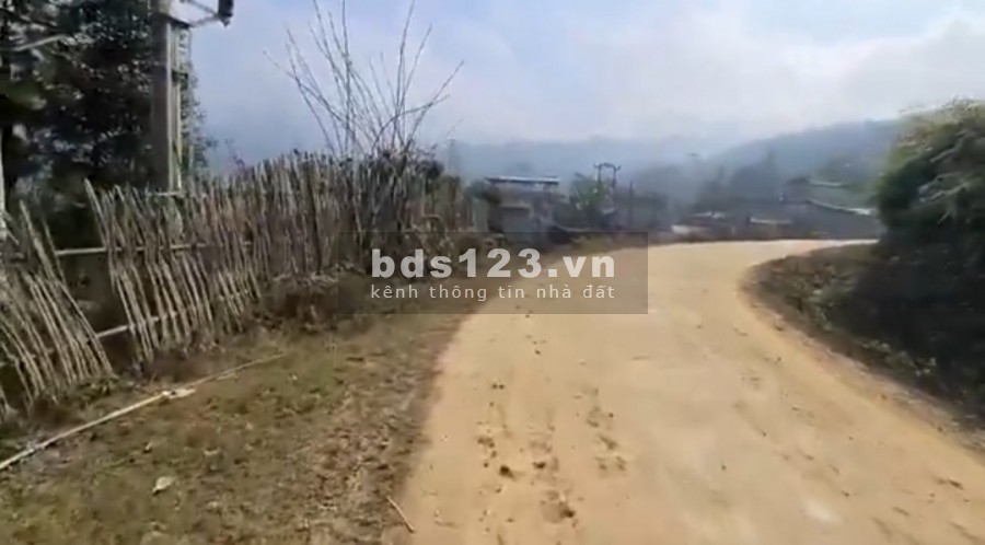 Chỉ vài trăm triệu có ngay 500m đất có sổ . có sẵn 100m đất thổ cư tại Sapa 2