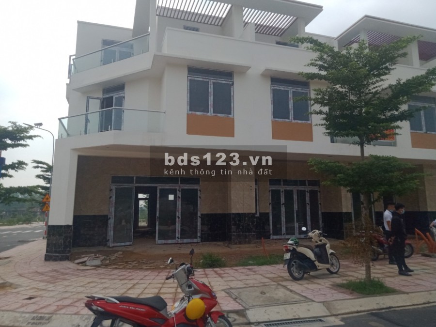 Đất Sổ Hồng Trung Tâm Thị Xã Bến Cát, giá 1.05 tỷ, hạ tầng hoàn thiện