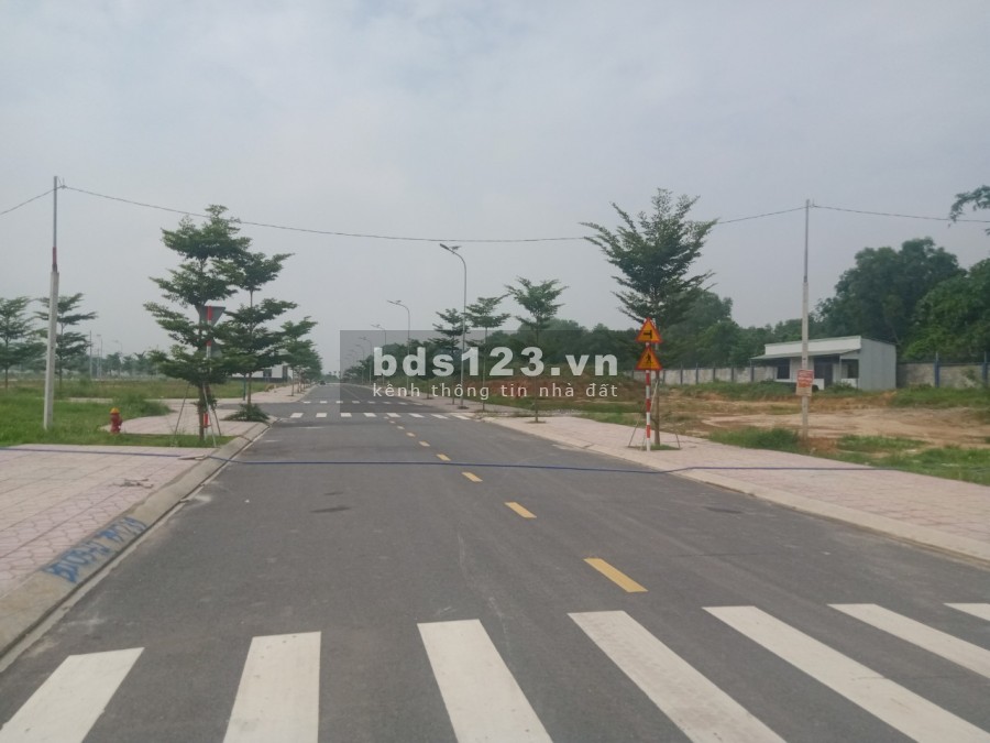 Đất Sổ Hồng Trung Tâm Thị Xã Bến Cát, giá 1.05 tỷ, hạ tầng hoàn thiện