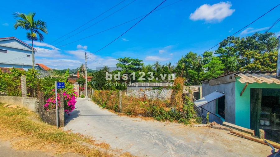 Bán Đất Siêu Cấp Mặt Tiền Đường Phùng Quán Có Thể Tách 2-3 Lô