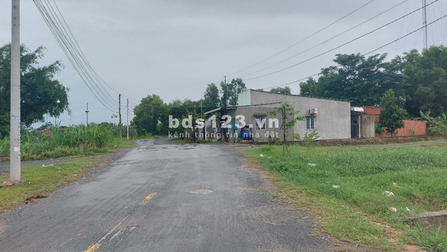 Bán đất 5x26 giá siêu rẻ 690 triêu, bàu sen, xã Đức Lập Hạ, Đức Hòa, Long An, lh 0974480757