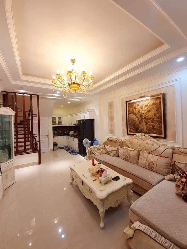 Nhà nguyên căn ở Ô Cách Việt Hưng, Hà Nội, cực hiếm, giá 6 tỷ, dtsd 78m2, có gara