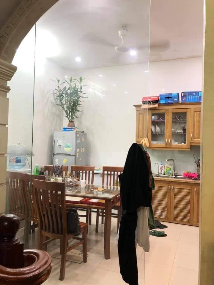 Bán nhà ngõ 250 Kim Giang dt 45m2 x 4 tầng chỉ 3.4 tỷ, 20m ra ô tô, nhà đẹp ở ngay, SĐCC