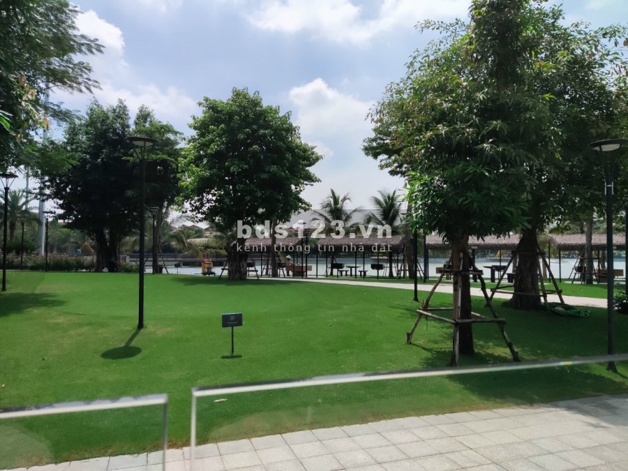 Nhỉnh 2 tỷ có ngay căn hộ 2 ngủ, 2WC quỹ độc quyền tại Vinhomes Smart City. LH 0941570196