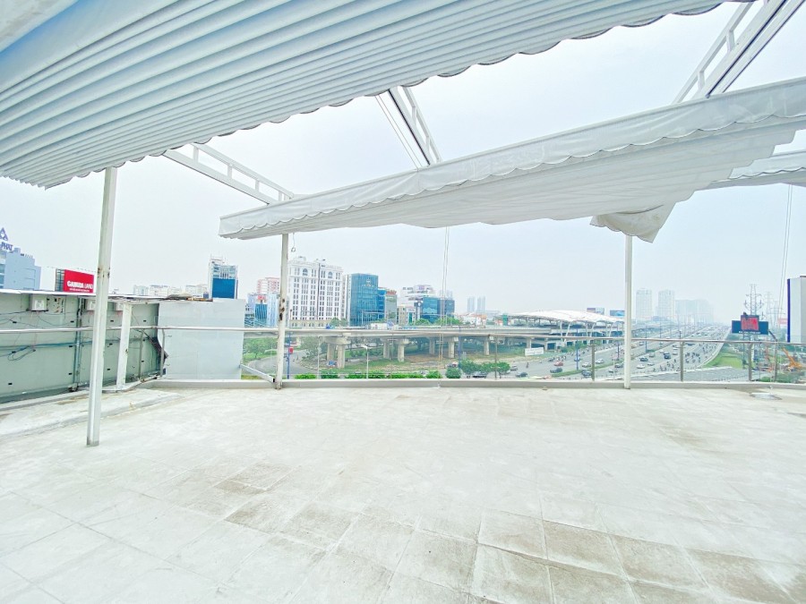 Cho thuê Rooftop làm kinh doanh tại khu vực Vinhomes Tân Cảng view sịn xò vị trí đẹp