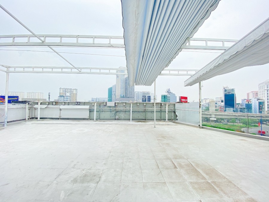 Cho thuê Rooftop làm kinh doanh tại khu vực Vinhomes Tân Cảng view sịn xò vị trí đẹp