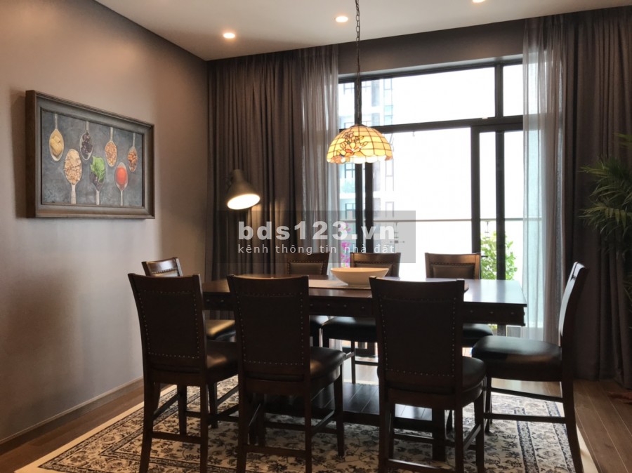 Chính chủ cho thuê nhanh căn hộ cao cấp 2 pn, Sun Granf City…
