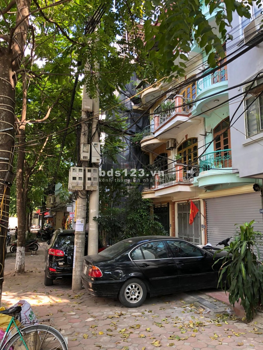Bán nhà MP Phan Kế Bính 50m2 x 5 tầng MT 3,8m vỉa hè 8m giá 14,8 tỷ. LH 0912442669