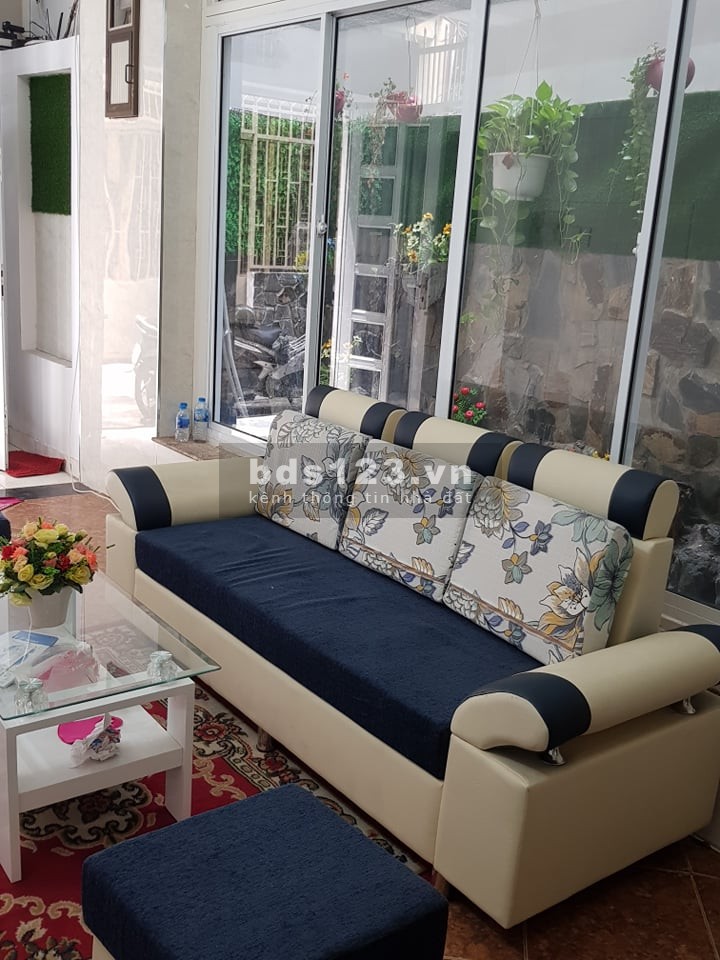 Bán Nhà Phố Trần Quý Cáp Quận Bình Thạnh. DT: 127m2. LH: 0932155399.