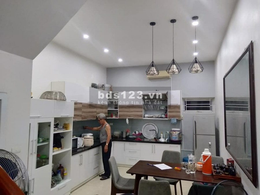 Bán gấp nhà Quang Trung, 3 mặt thoáng, ô tô 4 chỗ lùi tận cửa, st 50m2, giá chỉ hơn 4 tỷ