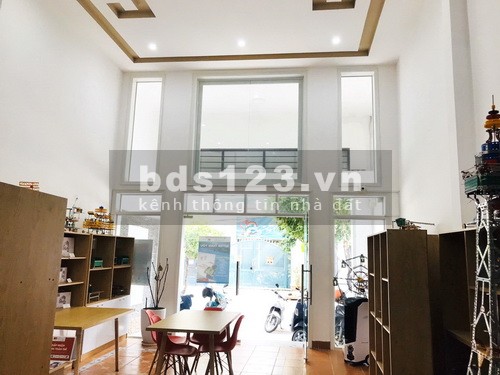 Nhà phố xinh 3 lầu ST mặt tiền 150 Đường số 79, p Tân Quy, Quận 7