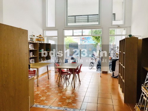 Nhà phố xinh 3 lầu ST mặt tiền 150 Đường số 79, p Tân Quy, Quận 7