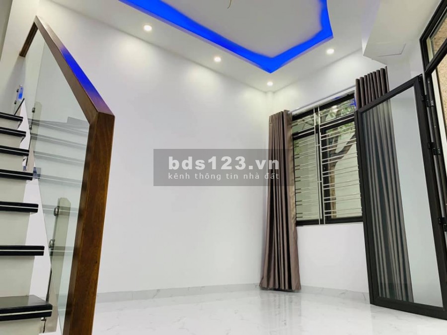 Bán nhà nguyên căn 3 tầng tại khu đô thị Hồ Đá giá bán nhanh 2,7 tỷ