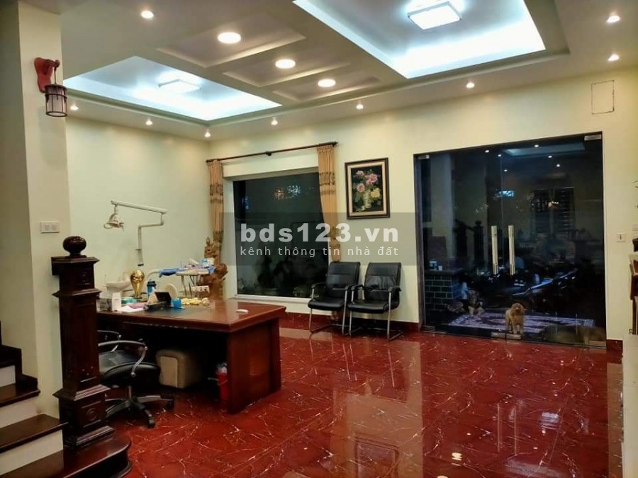 Chính Chủ Bán gấp Nhà Kinh Doanh Nguyễn Xiển Dt 52m*4t giá 7 tỷ.