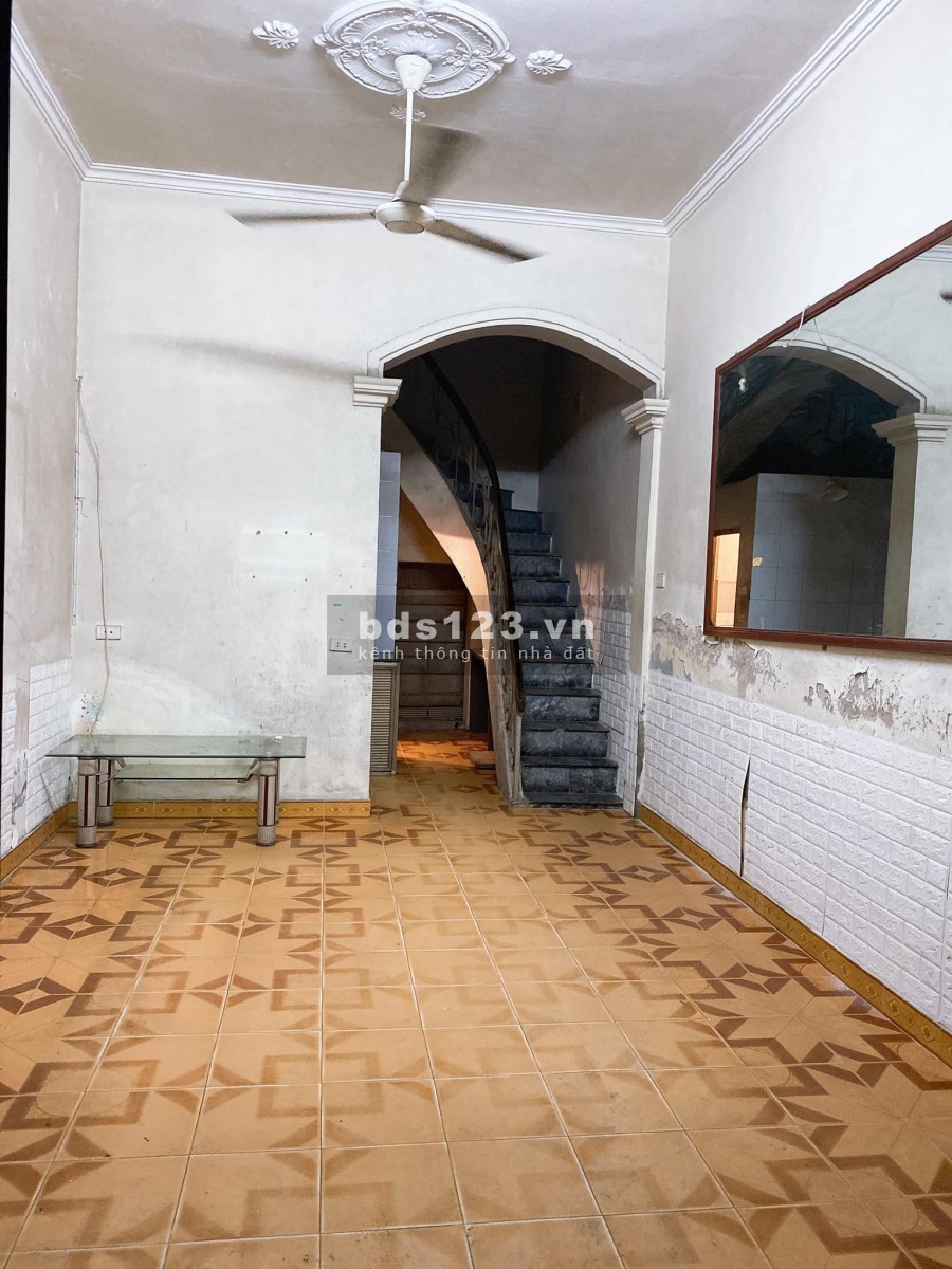 Sở hữu ngay căn nhà vị trí đẹp 31m2, tại Cầu Giấy, gần công viên Nghĩa Đô chỉ với 3.6 tỷ
