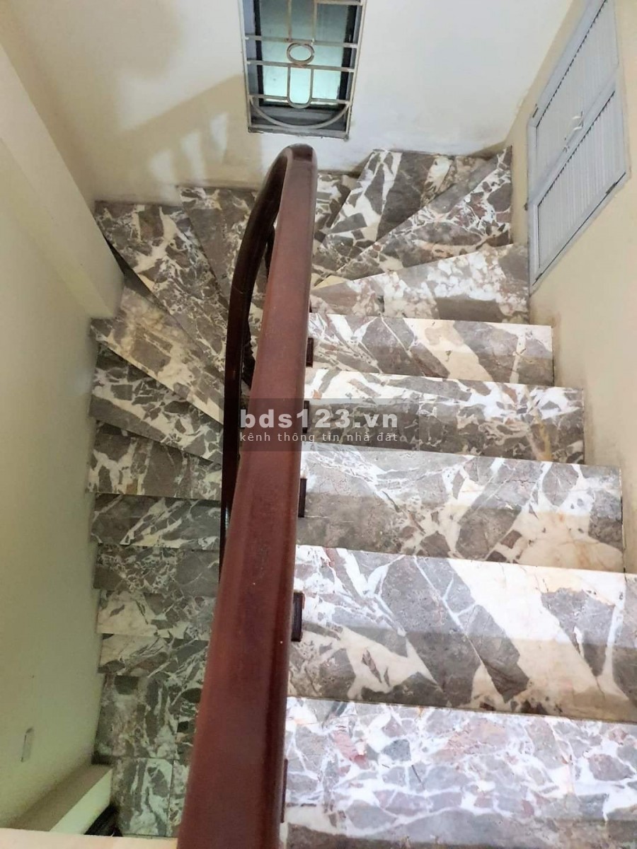 Bán nhà Hòa Bình 7. Hai Bà Trưng, Lô góc 3 mặt + nở hậu. 32m. 4 tầng. giá 2,75tỷ