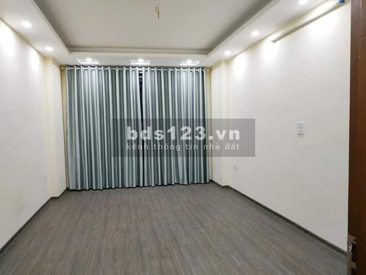 Sổ hồng trao tay, có ngay nhà đẹp, dt 35m2 trên phố Dương Quảng Hàm với giá hấp dẫn 3,95 tỷ
