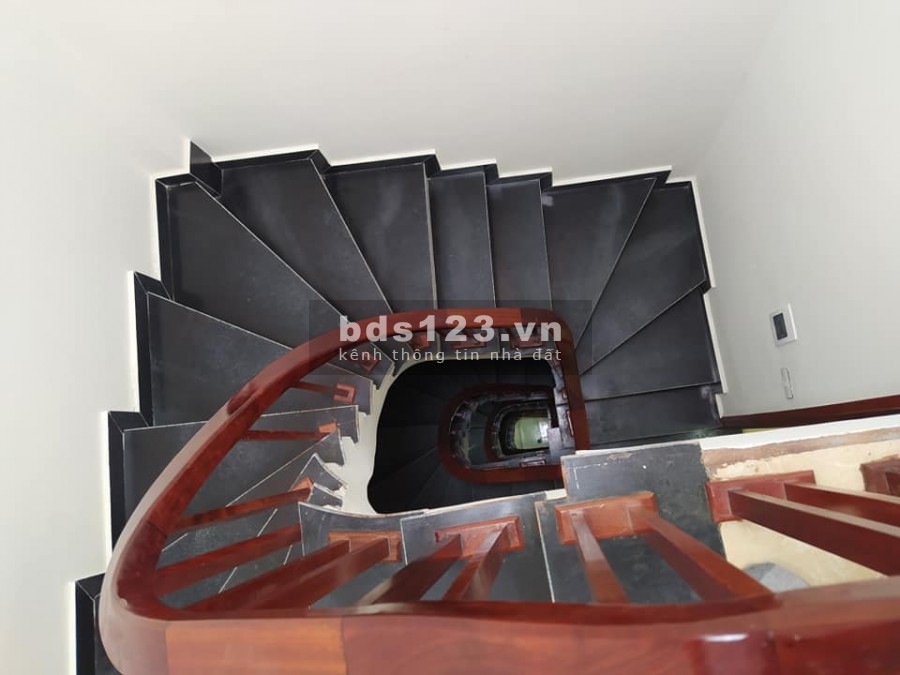 Tuyệt phẩm Khương Đình 54m2, 5 tầng mt 4.8m giá chỉ 4.25 tỷ tt Thanh Xuân