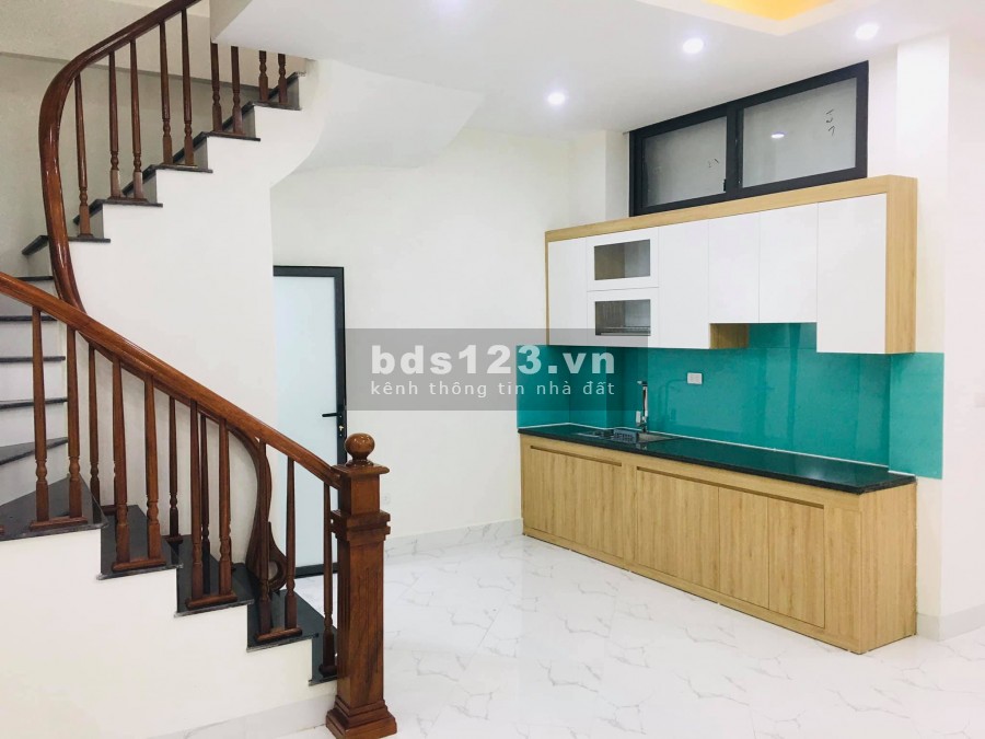 Bán nhà mới xây Mễ Trì, dt 50m2, 5 tầng đúc, 4 pn, thiết kế hiện đại, giá 3.5 tỷ