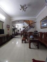 Nhà có view đẹp, trước mặt là hồ Quán Nhân, của hiềm, 4 tầng đúc kiên cố