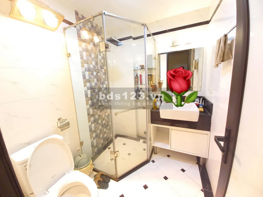 Ở VIP Hoàng Quốc Việt, Cầu Giấy 60m2, 5 tầng, giá 7 tỷ x
