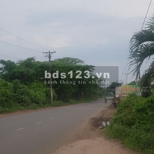 Đất nền 2 mặt tiền đường lớn, khu dân cư sông Trầu Golden Town