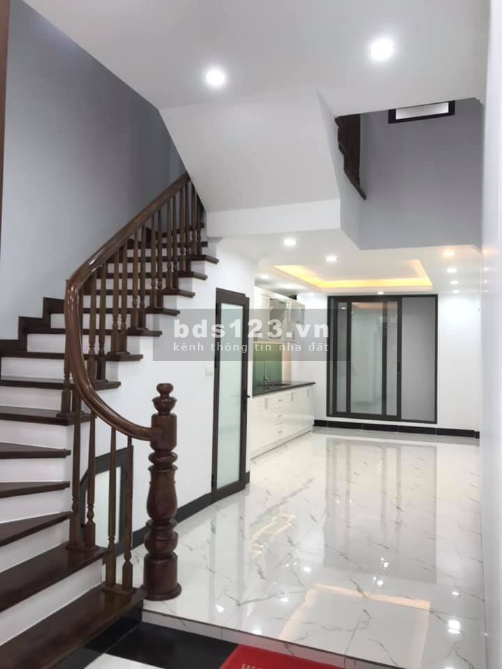 Chính chủ cần bán nhà tự xây ở Quan Hoa, Cầu Giấy, 7 phòng ngủ 2 giếng trời