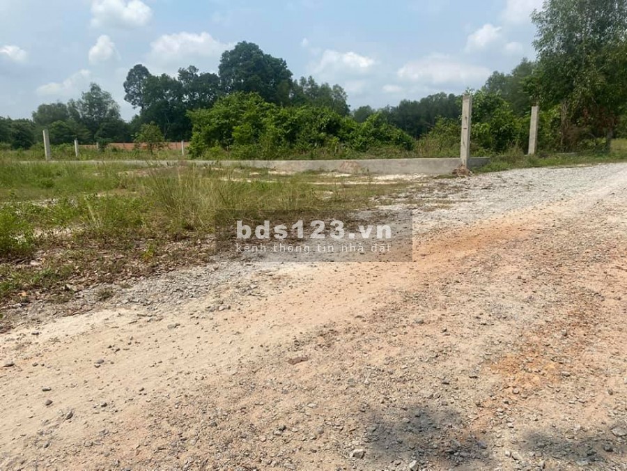 Bán lô góc Vĩnh Tân 01, Tân Uyên, tỉnh Bình Dương, lh 0961612035, giá 2.071 tỷ