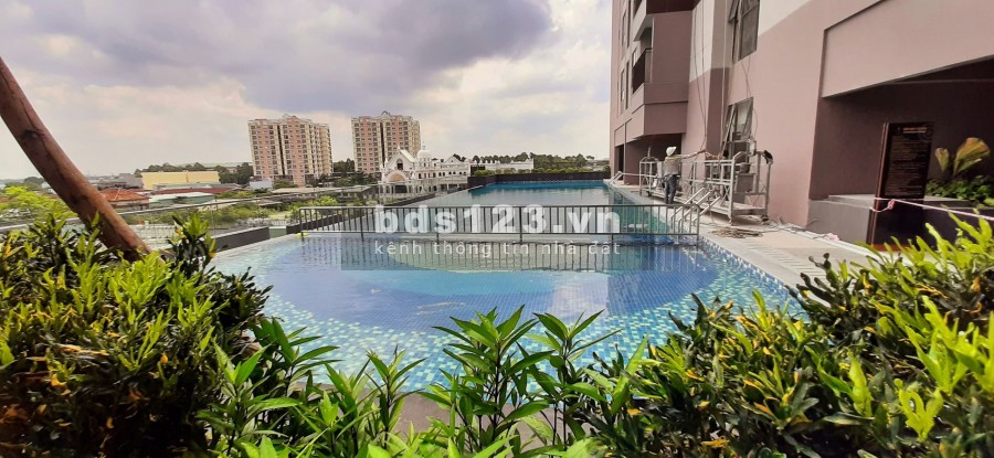 Bán căn góc 3 pn, giá 3,68 tỷ, chung cư Opal Boulevard nhận nhà ngay