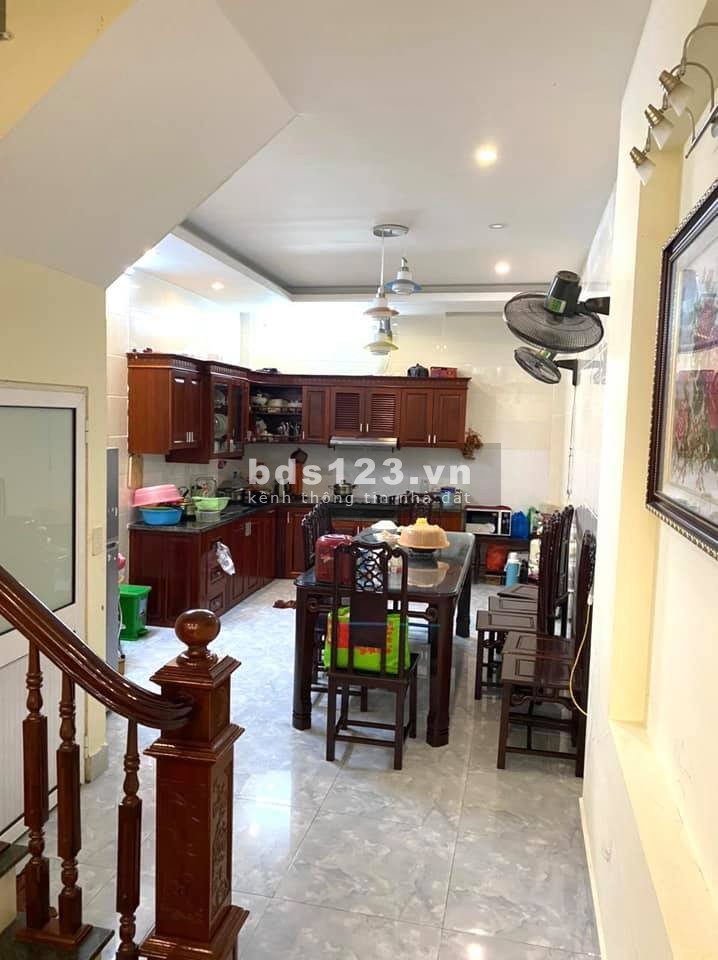 Nhà Trung Kính, Quận Cầu Giấy, ngõ thông, an sinh đỉnh,…
