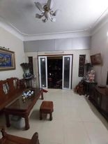 Nhà có view đẹp, trước mặt là hồ Quán Nhân, của hiềm, 4 tầng đúc kiên cố