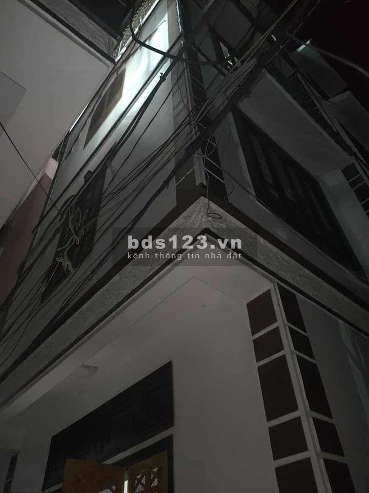 Bán nhà 5 tầng Phố Hoa Lâm, Quận Long Biên mặt tiền 5,2m. Giá bán 2.6 tỷ