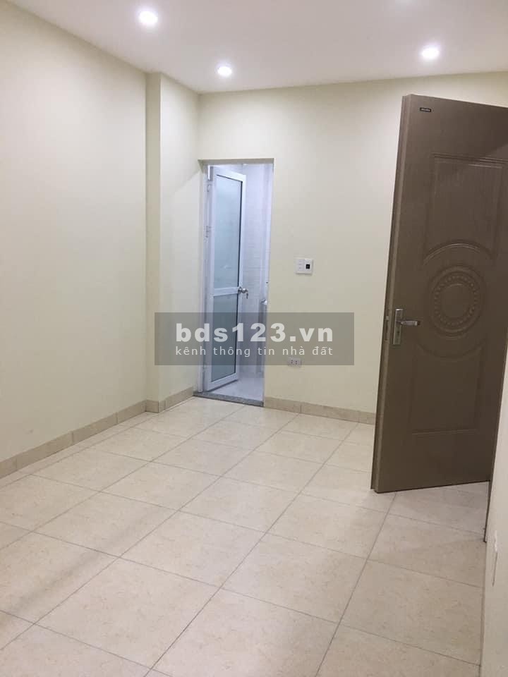 Bán chung cư mini 6 tầng thang máy, tổng 18 phòng khép kín hiệu suất cho thuê cực tốt, giá 100 triệu/m2, trung tâm Đống Đa
