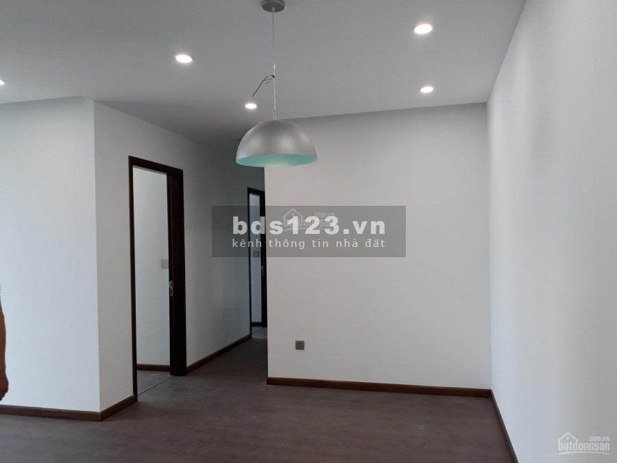 Chính chủ cần bán gấp cc 6th Element, 3 pn, 2 wc, dt 109m2, hướng Bắc view Starlake cực đẹp