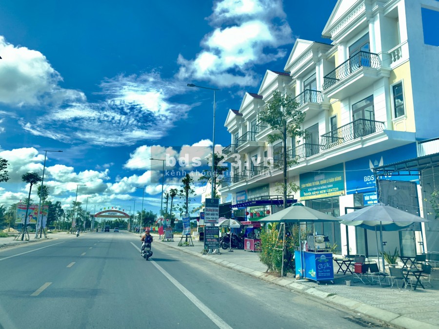 Bán đất đường Phạm Văn Đồng (DT624), giá đầu tư, sổ đỏ sẵn,gần TT chợ chùa