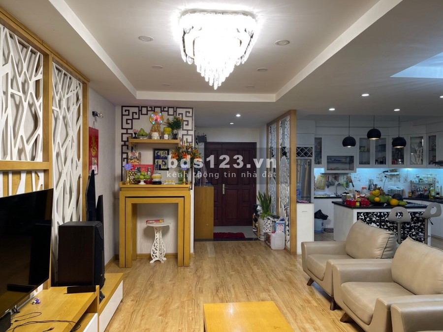 Bán căn hộ chính chủ, hàng hiếm dt 153m2 chỉ 3.850 tỷ khoảng. 25,2 triệu/m2