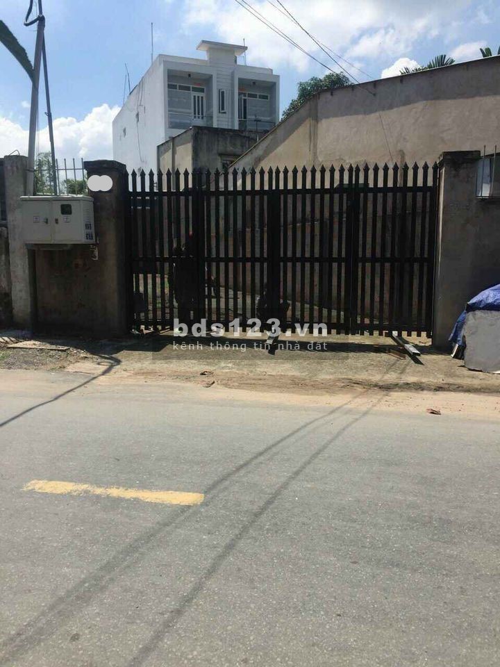 Hạ giá bán nhanh giá mới chỉ giá 10.5 tỷ chốt chủ nhiệt bán