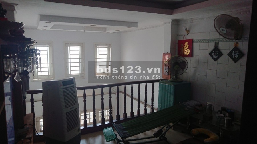 Nhà MT Đường Nguyễn Quyền p11 q8 1 Trệt 1 Lửng 2 Lầu