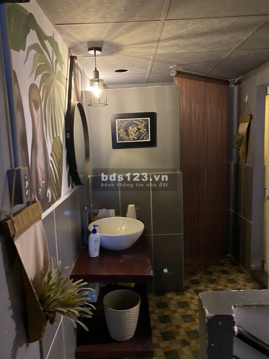 CHO THUÊ NHÀ NGUYÊN CĂN MẶT TIỀN GẦN ĐƯỜNG TRẦN QUANG KHẢI - HAI BÀ TRƯNG, QUẬN 1