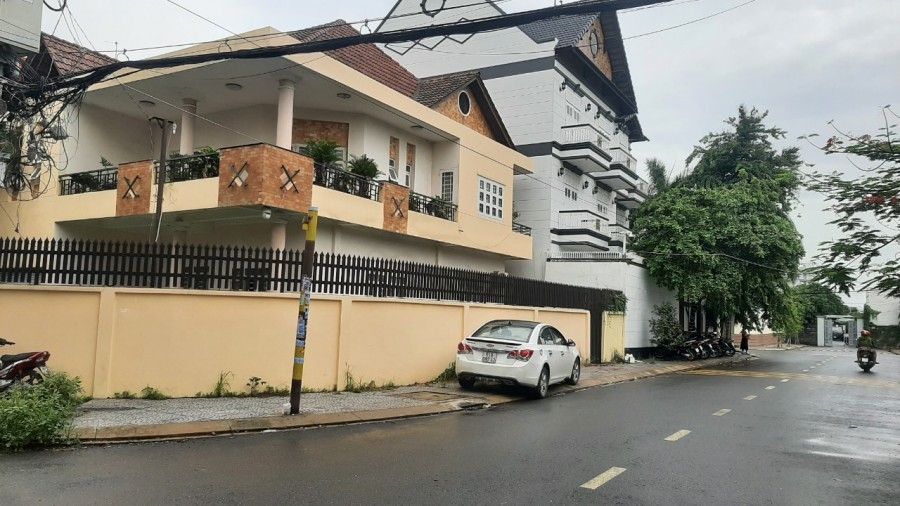 Bán Nhà 4 Lầu Hẻm 8m Số 4 Đường Số 3, Hiệp Bình Phước, Thành Phố Thủ Đức