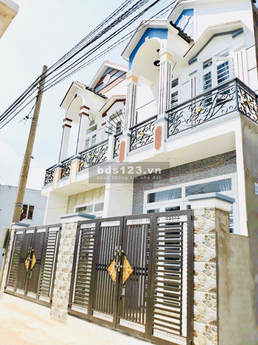 Tôi Đang Cần Bán Căn Nhà Gần Cầu Lớn 4x9 Giá Chỉ 600 Triệu, Sổ Riêng