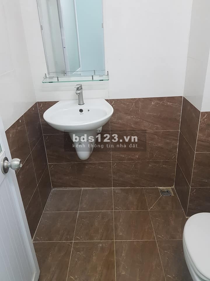 Nhà rộng đẹp vào ở ngay, hẻm xe hơi, dt 55m2, 4 tầng, 5 pn, khu Phạm Văn Hai, giá 8.9 tỷ
