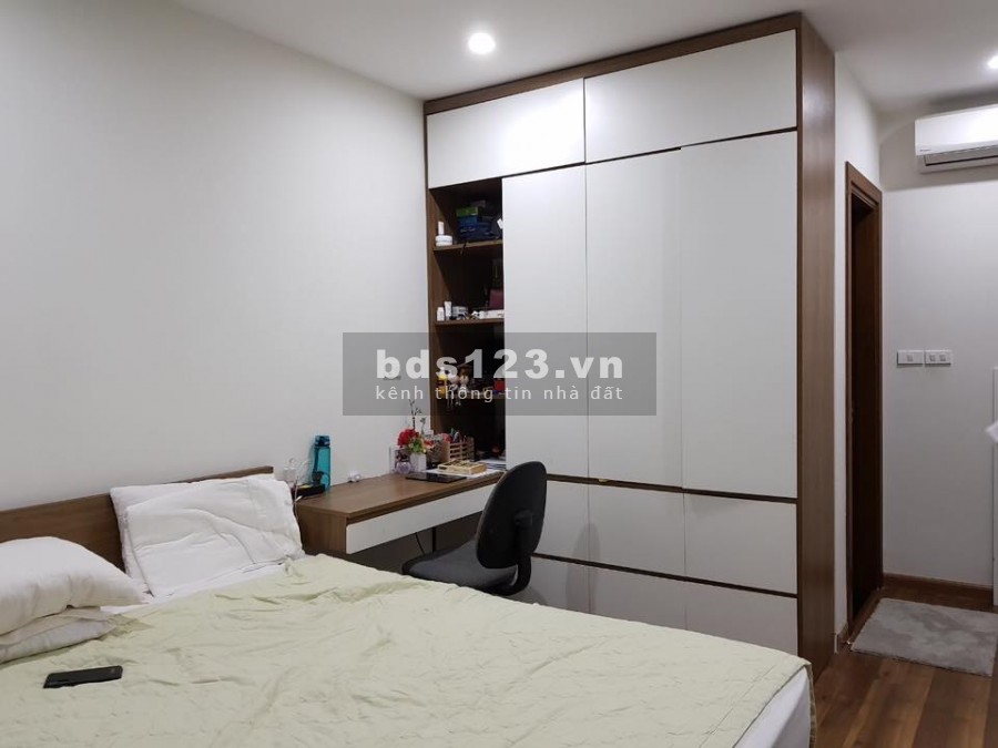 Bán nhanh căn 2 ngủ 70m2 ở FLC Complex 36 Phạm Hùng giá 2.2 tỷ( full đồ).