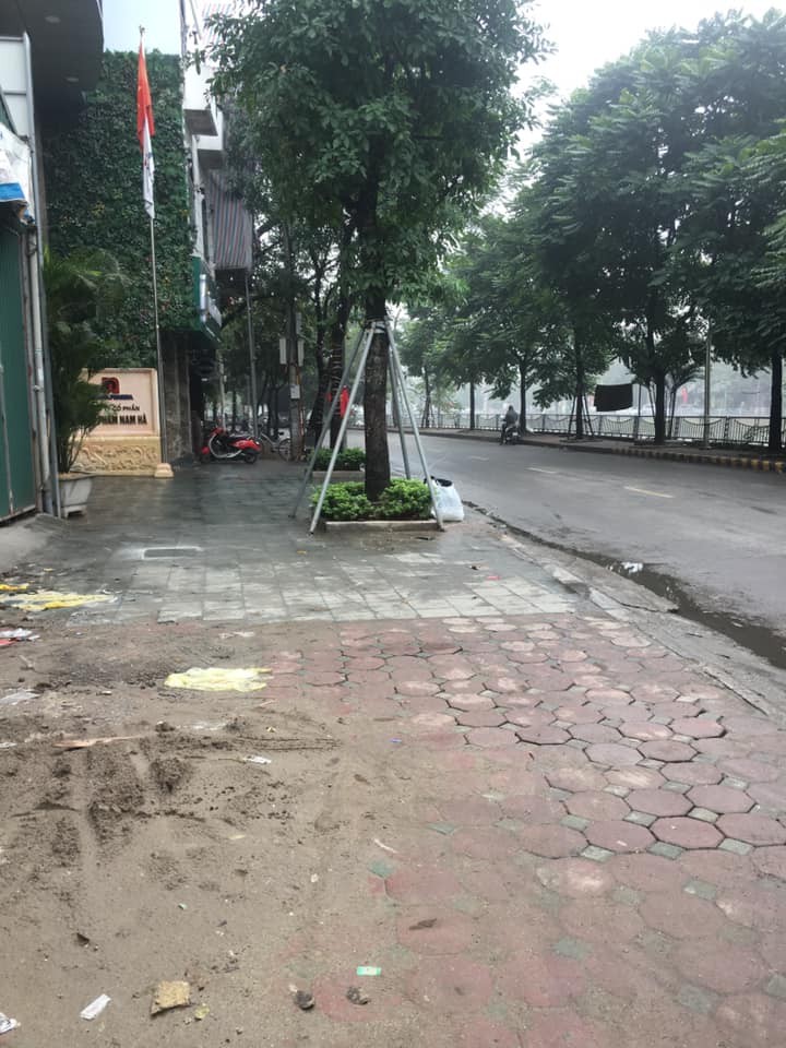Bán đất mặt phố Vũ Tông Phan, vị trí đắc địa. Liên hệ Đạt 86