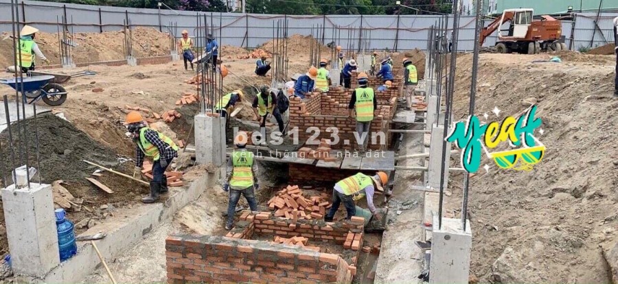 Bán căn hộ sát biển, mặt tiền đường Chế Lan Viên