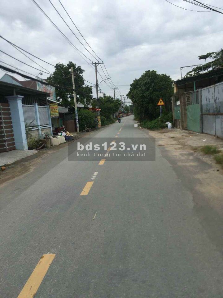 Hạ giá bán nhanh giá mới chỉ giá 10.5 tỷ chốt chủ nhiệt bán