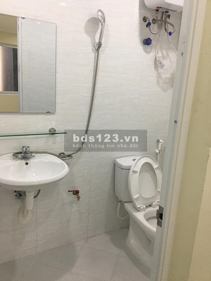 Bán chung cư mini 6 tầng thang máy, tổng 18 phòng khép kín hiệu suất cho thuê cực tốt, giá 100 triệu/m2, trung tâm Đống Đa