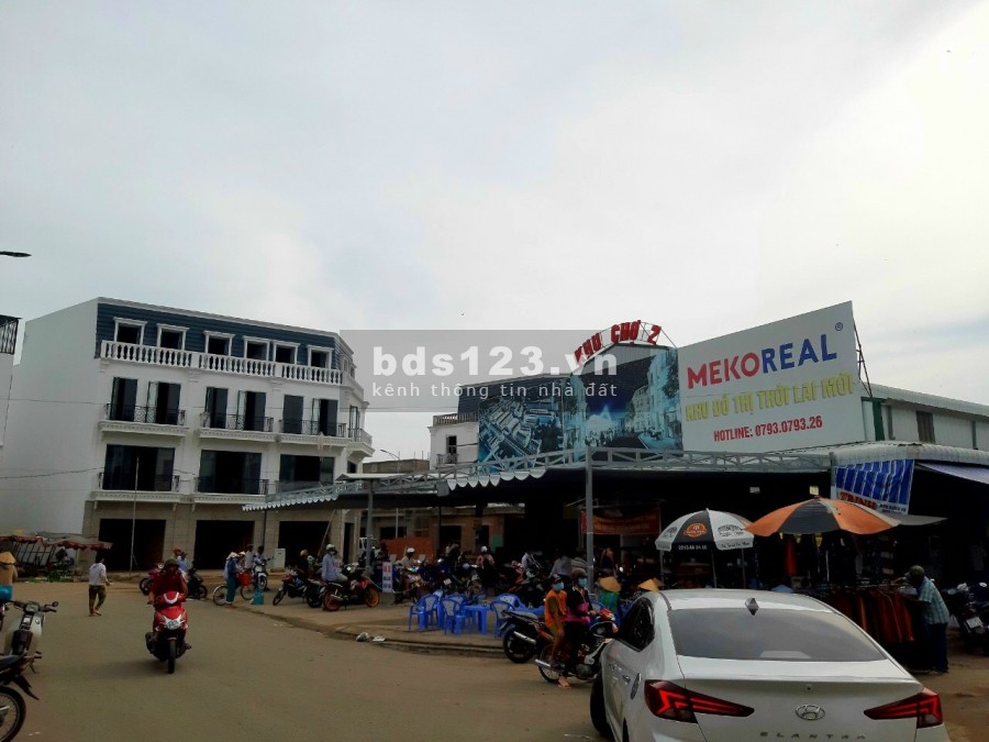 Nhà mặt tiền ngay chợ Thới Lai, khu đô thị mới, ưu đãi tốt