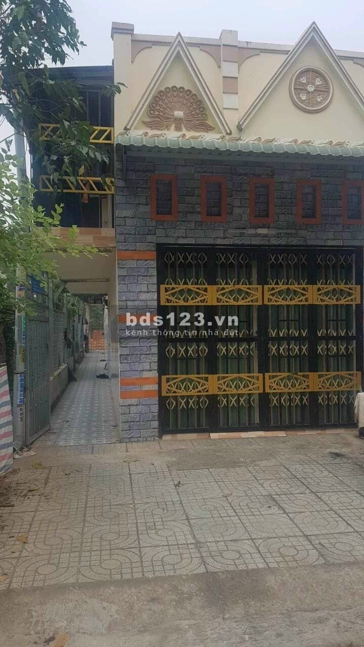Kinh doanh thua lỗ cần bán gấp 16 phòng trọ khu công nghiệp, sổ hồng, thổ cư 100%, dân ở đông